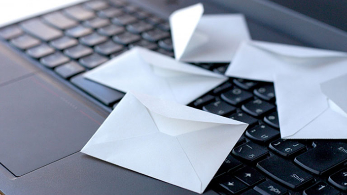 classmail-catch01.jpg